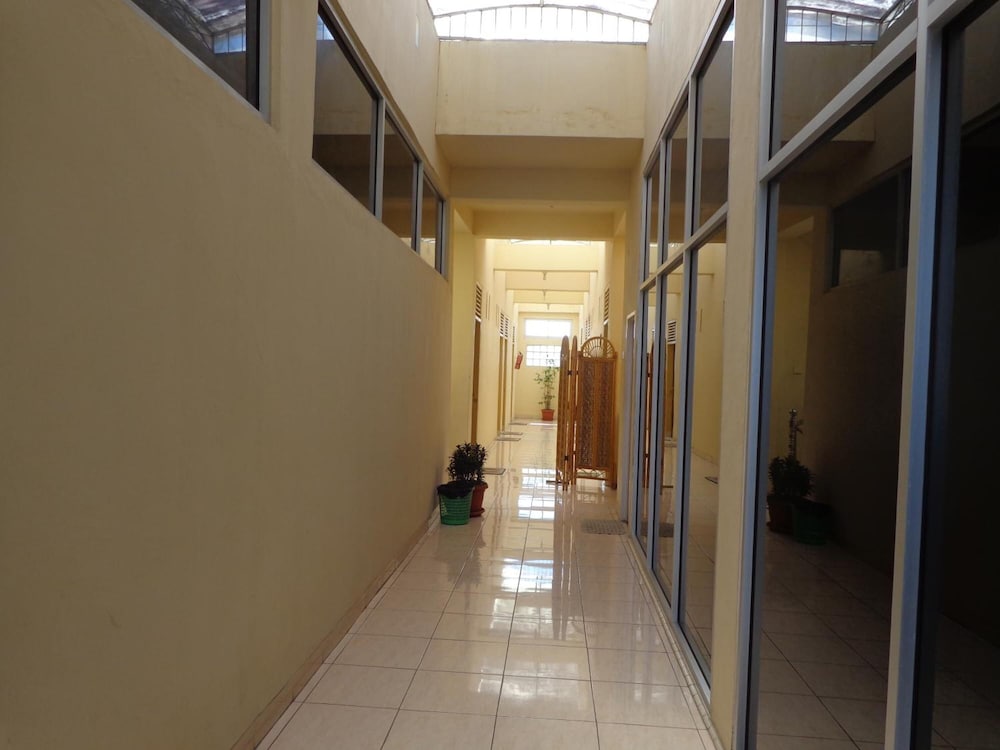 Фото Hotel Musafir Inn