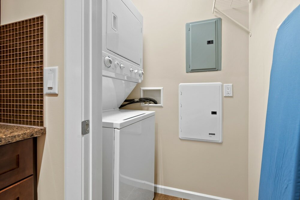 Фото Globalstay. Downtown Calgary Apartments. Free parking