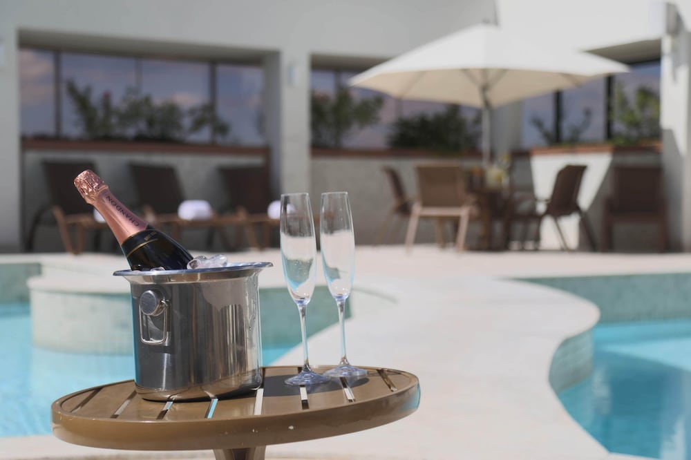 Фото Golden Tulip Goiania Address