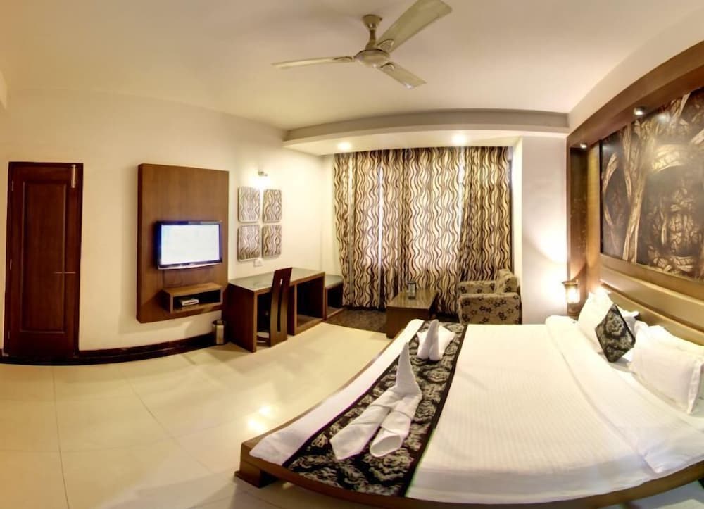 Фото Hotel Namaskar Residency