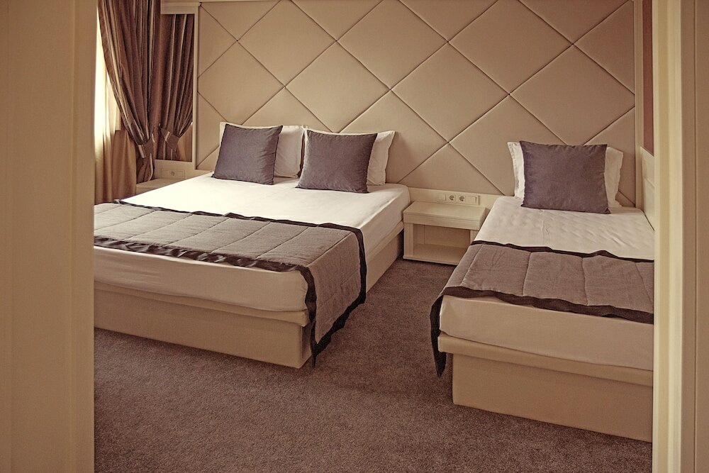 Фото Park Hotel Plovdiv