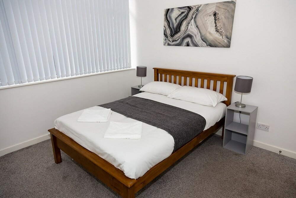 Фото Alexander Apartments Powdene House