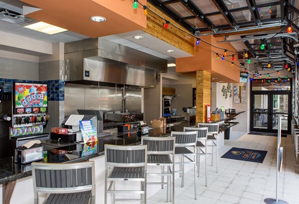 Фото 7471 Oakmoss Home