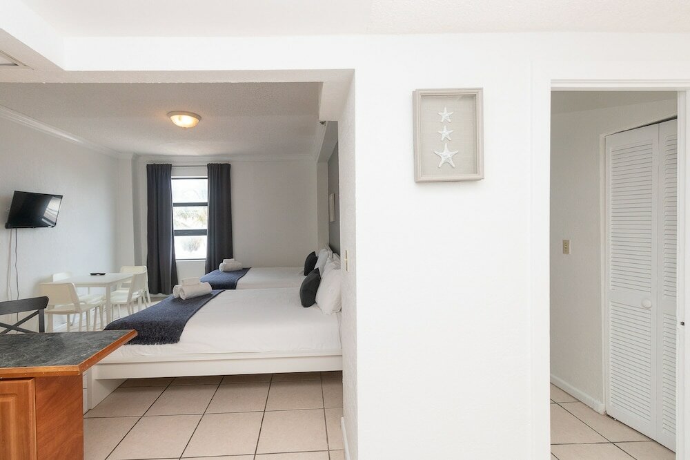 Фото 303 Ocean View Apt Hollywood Beach