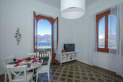 Апартаменты Residenza Gardenia Lake View Luino Center