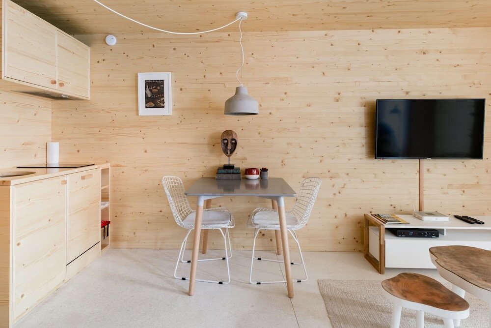 Фото Mac003 · Macario Wood Apartment Netflix