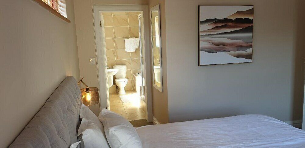 Фото High Grove Cottage