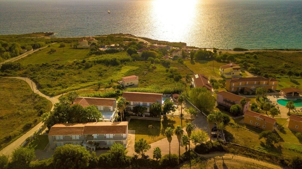 Фото Blue Horizon Hotel