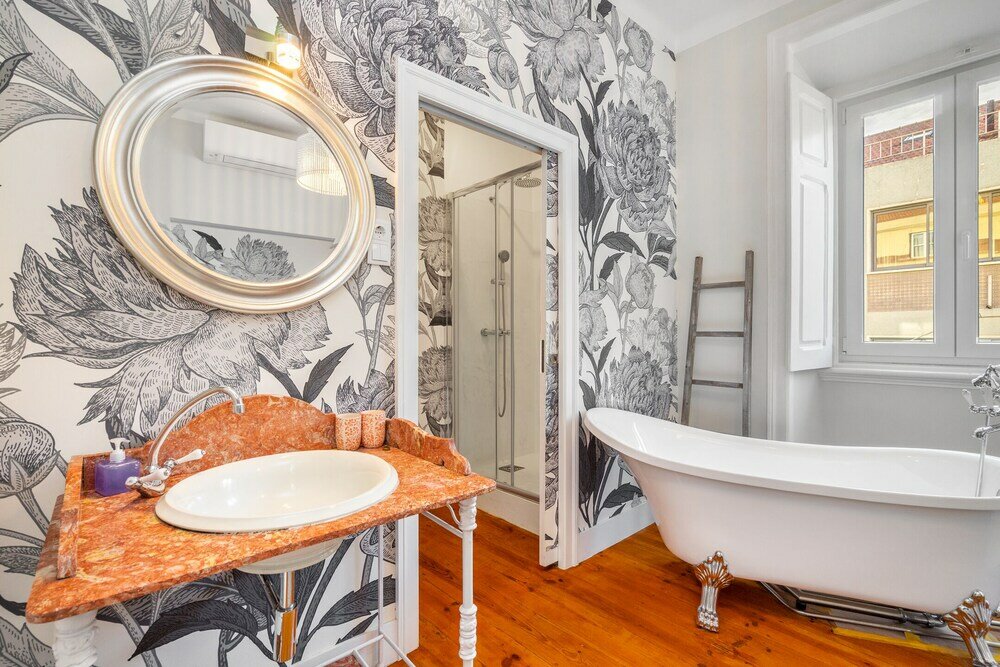 Фото Luxurious Art Deco 3 Br