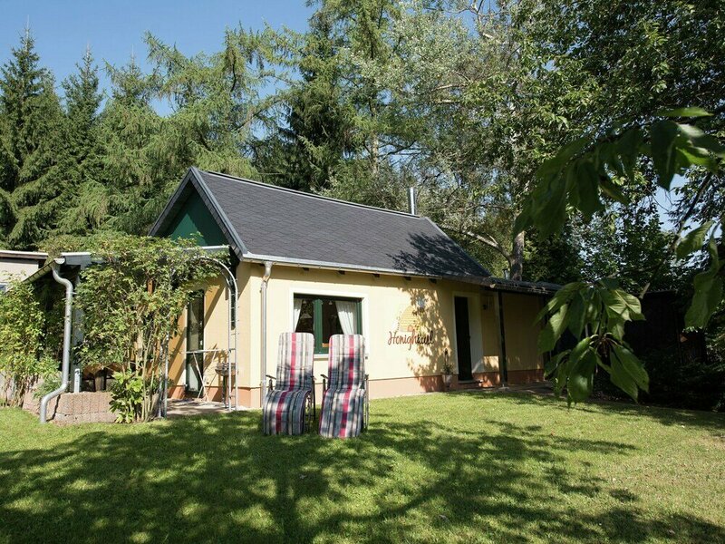 Гостиница Fascinating Holiday Home in Walthersdorf With Roofed Terrace
