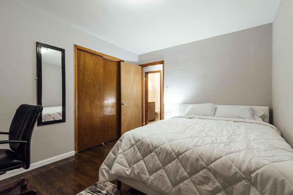 Фото 3 Bedroom near Journal Square