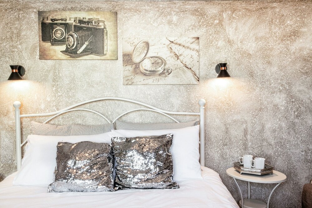 Фото Asprolithos Studios