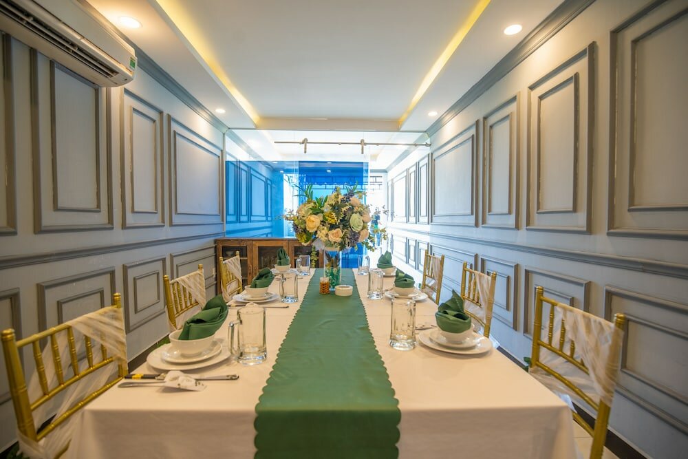 Фото Happy Forest Hotel