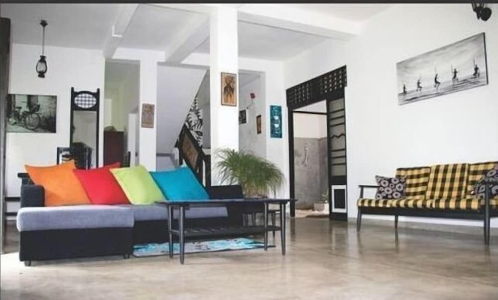 Фото Whispering Ocean