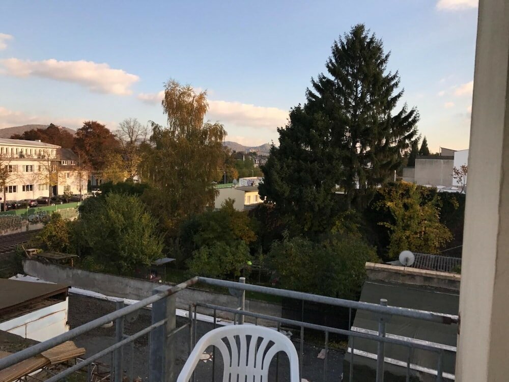 Фото A&s Ferienwohnungen Bonnerstraße 62