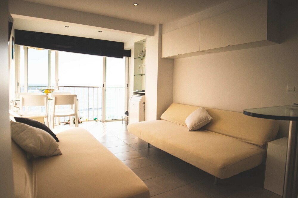 Фото Cozy Loft in Front of the Sea