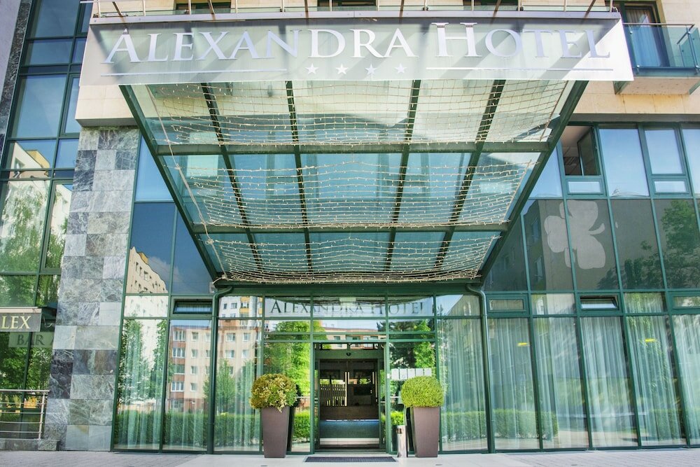 Фото отеля 2