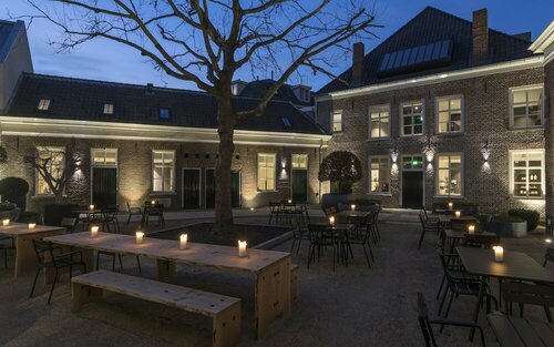 Гостиница Hotel Kazerne в Эйндховене