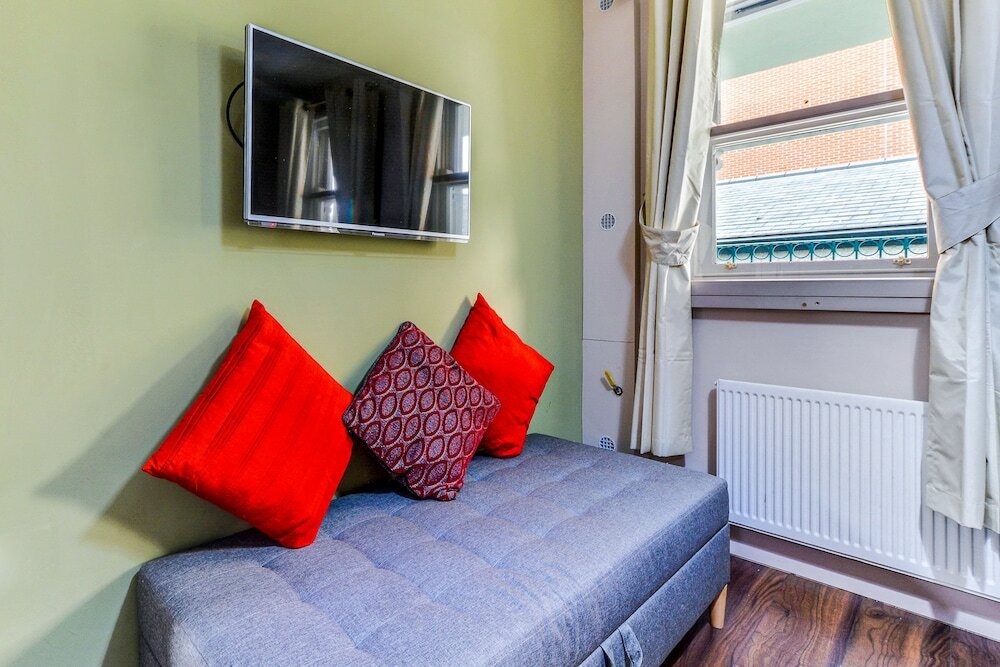 Фото The Ship's Key Aparthotel