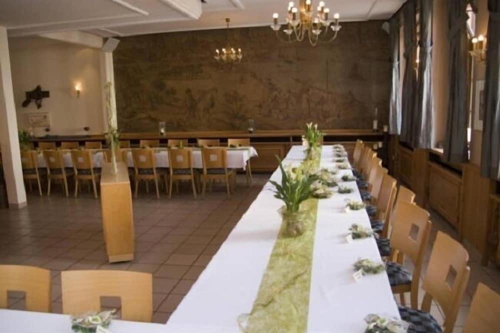 Фото Hotel Frankfurter Hof