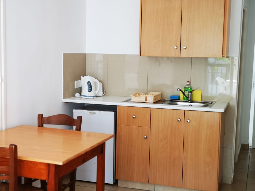 Фото Summer's Hotel Apartments