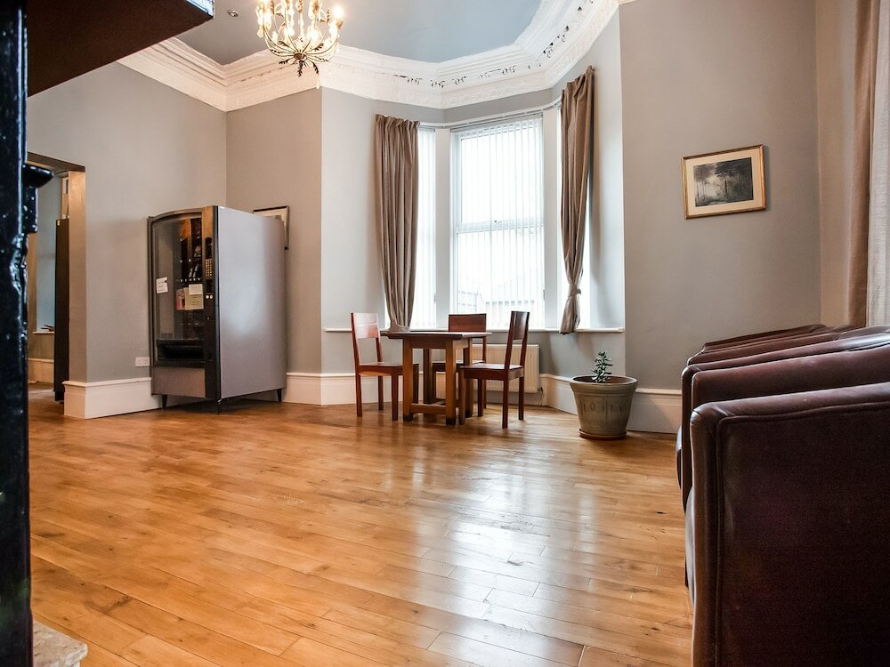 Фото Clifton Mount Hotel