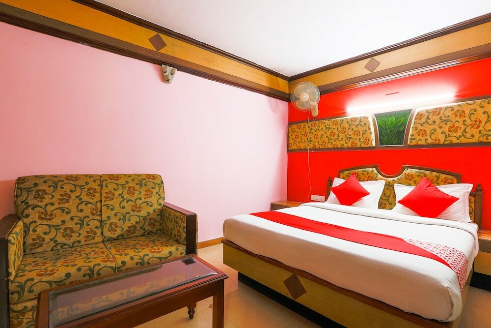 Фото Oyo 24364 Shiv Shanthi Grand