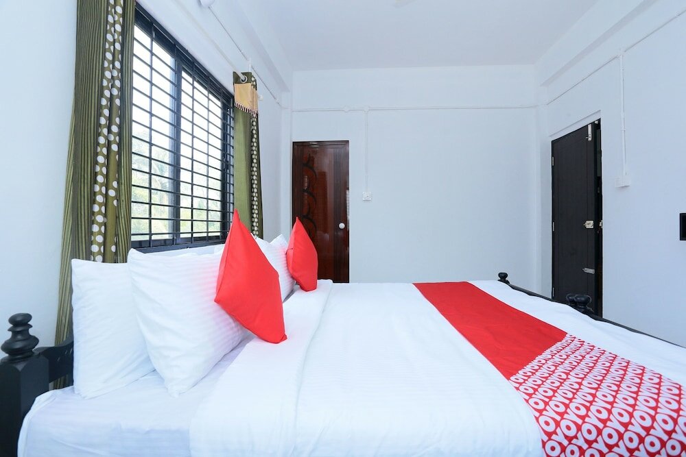 Фото Oyo 17186 Sunshine