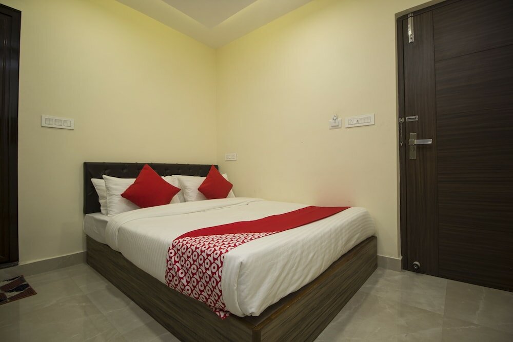 Фото Oyo 24810 Silver Crescent