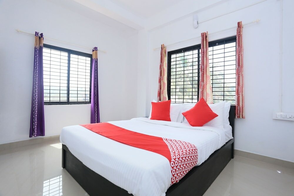 Фото Oyo 17186 Sunshine