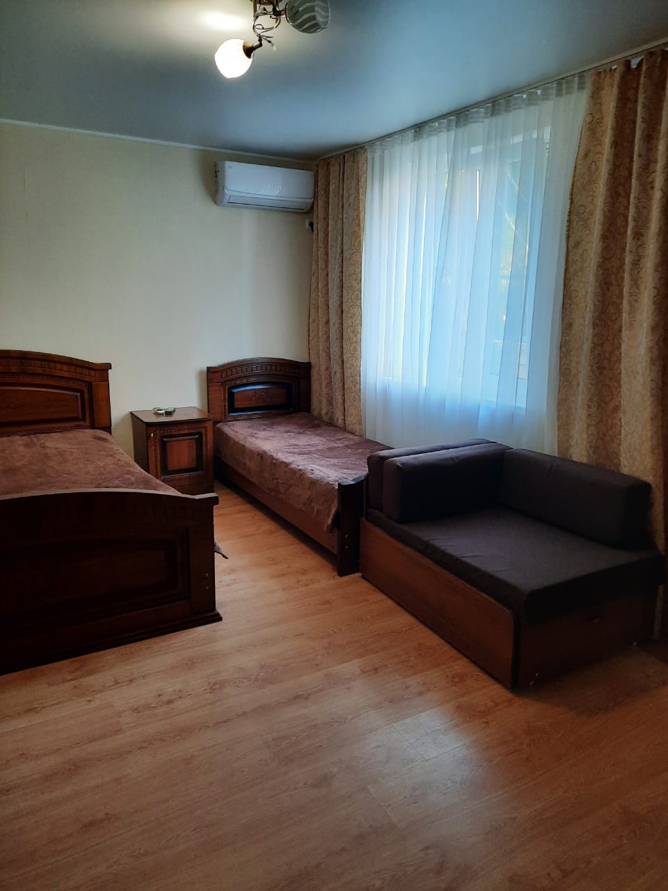 Фото у Нателлы