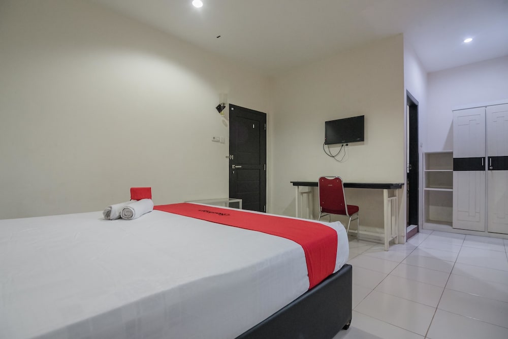 Фото RedDoorz Syariah near Jamtos Jambi