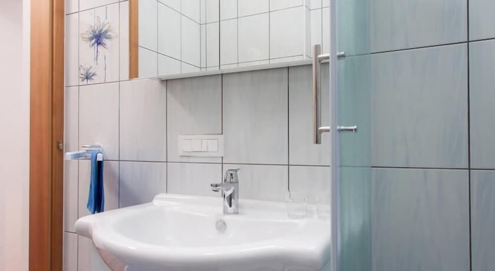 Фото Mezzanine Apartments