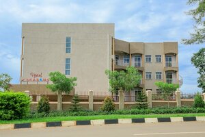 Гостиница Hotel 7 Seasons