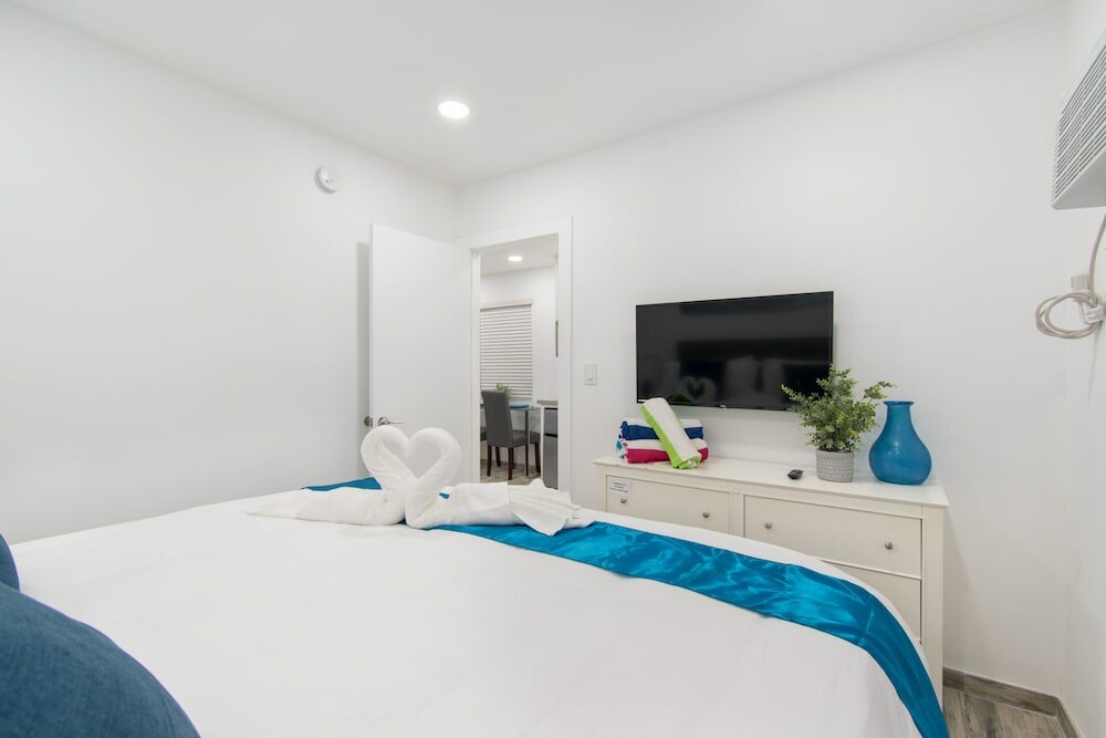 Фото Beach Inn by DesignedVR