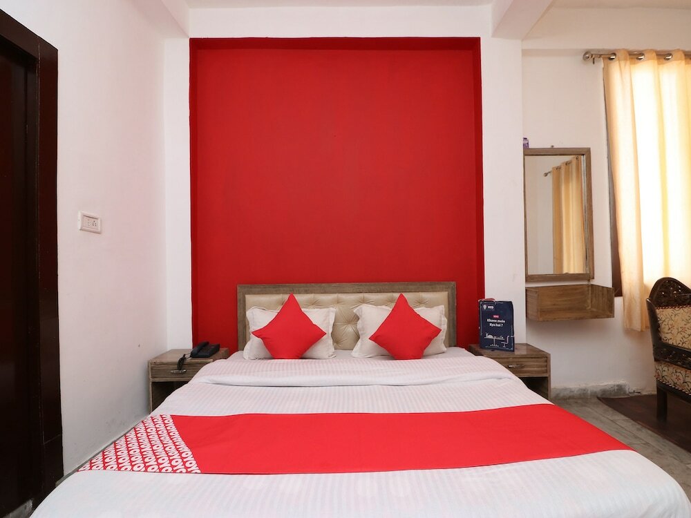 Фото Oyo 27647 Hotel Valley View