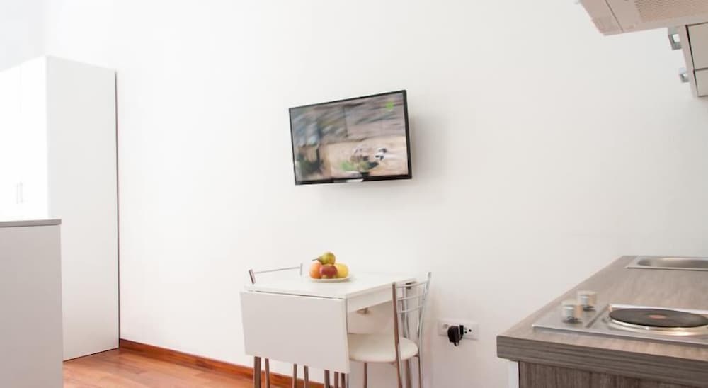 Фото Mezzanine Apartments