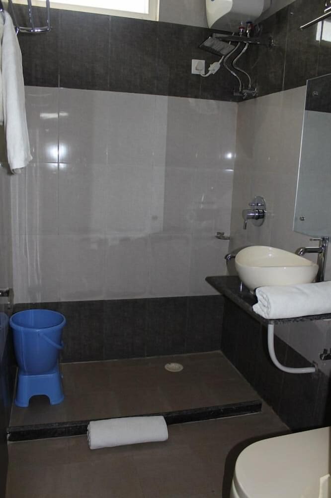 Фото Hotel Celebration