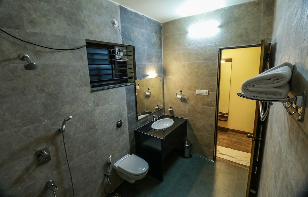 Фото Hotel The Cult