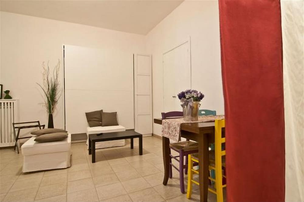 Фото Piazza Risorgimento Studio