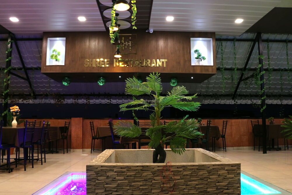 Фото Hotel Shree Palace & Restaurant