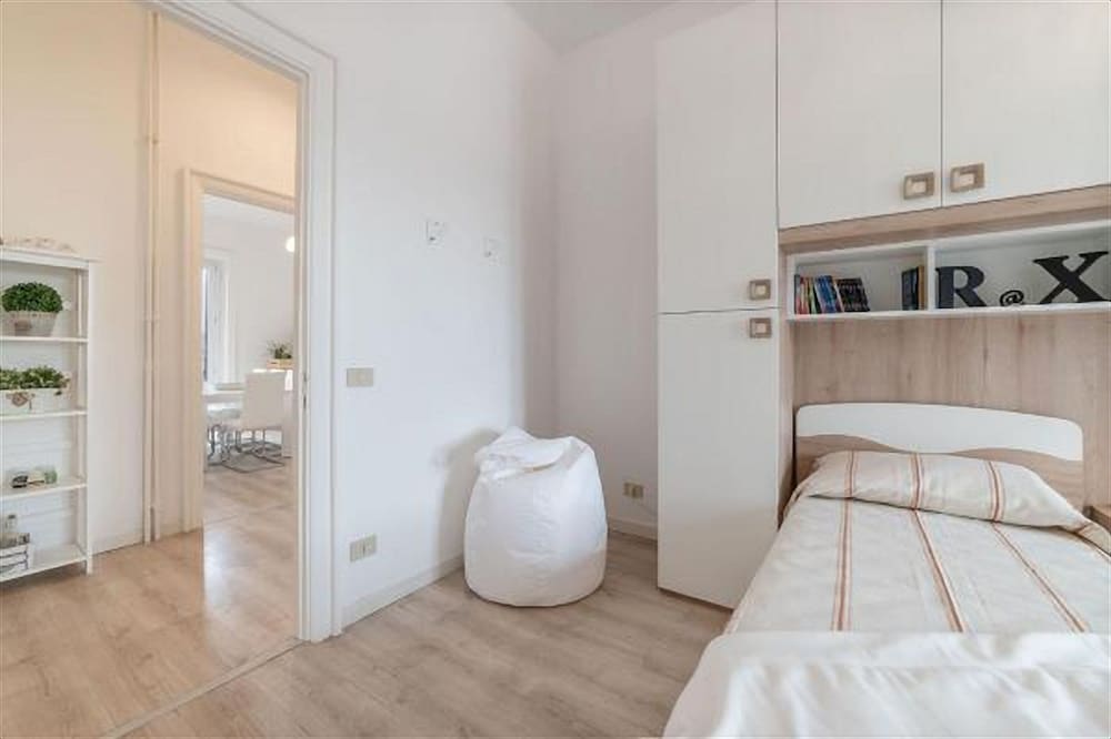 Фото San Pietro Roomy Flat
