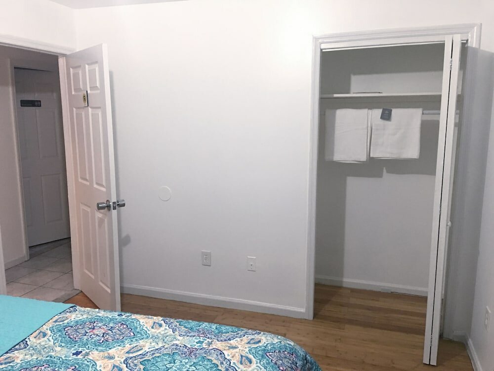 Фото Racpanos Modern Stay on Ocean Avenue