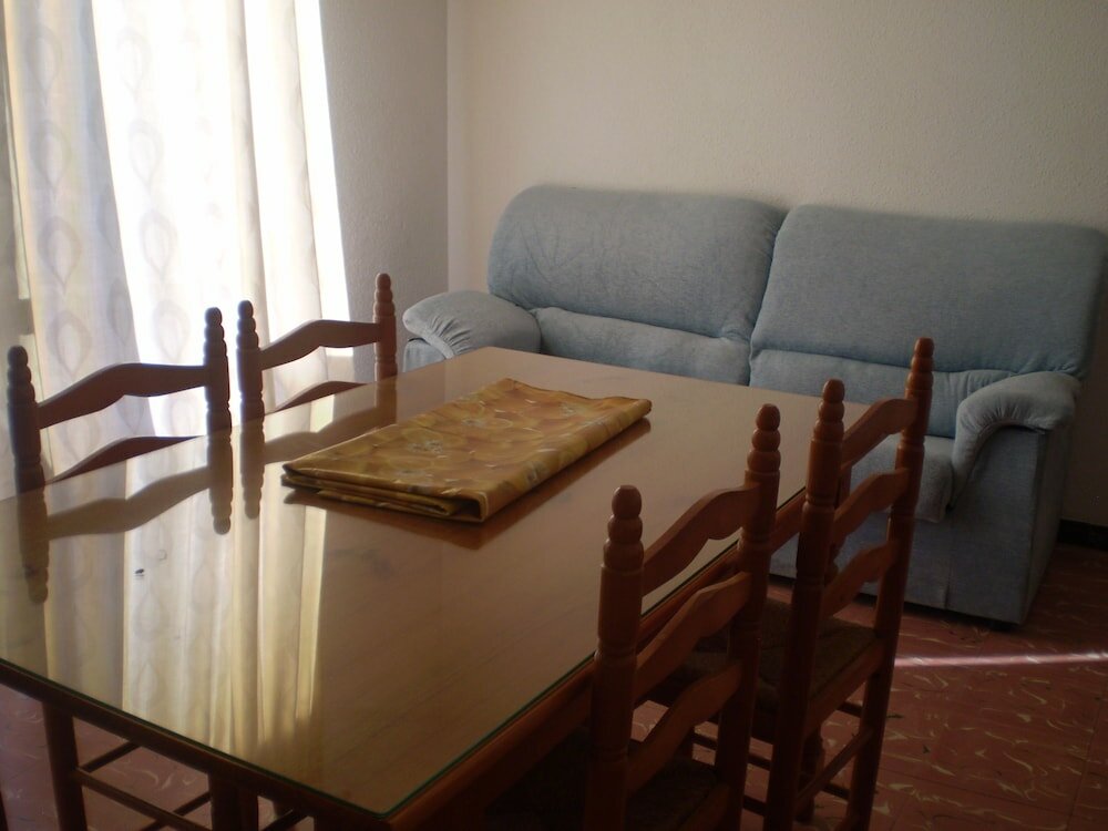 Фото Apartamentos El Oasis