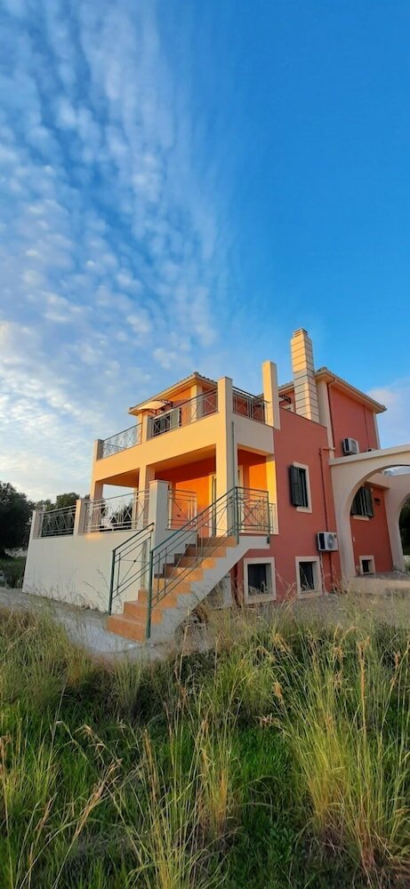 Фото Villa Elaionas 1