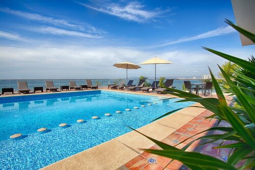 Гостиница The Paramar Beachfront Boutique Hotel With Breakfast Included - Downtown Malecon в Пуэрто-Вальярта