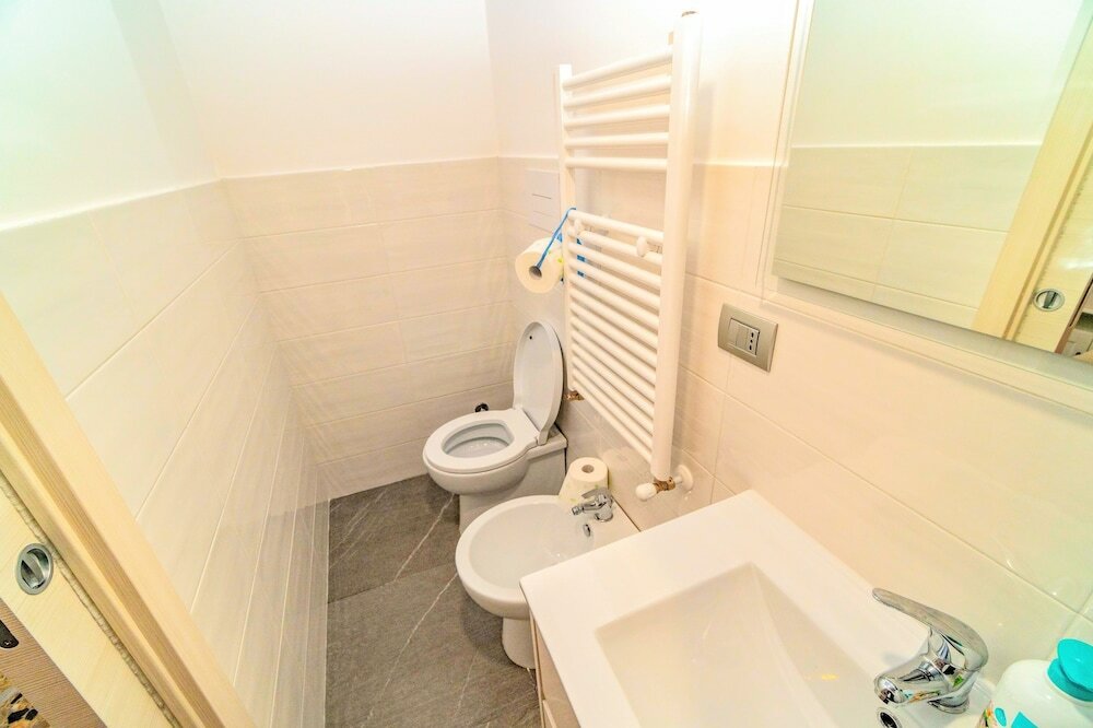 Фото Dimora Mastcarrir - Moderne camere in centro