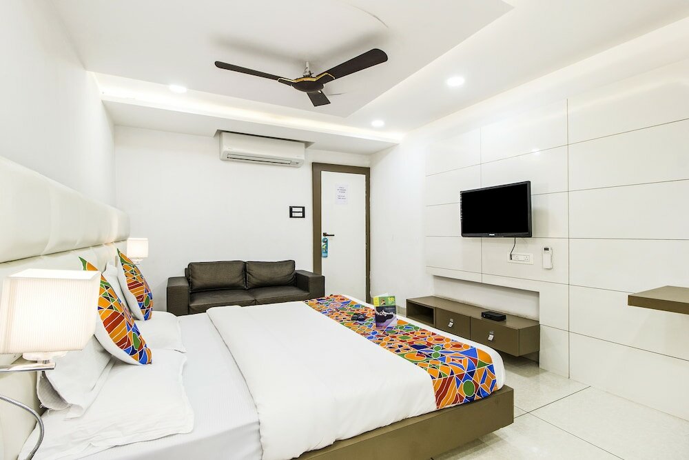 Фото FabHotel Rajnandani Residency
