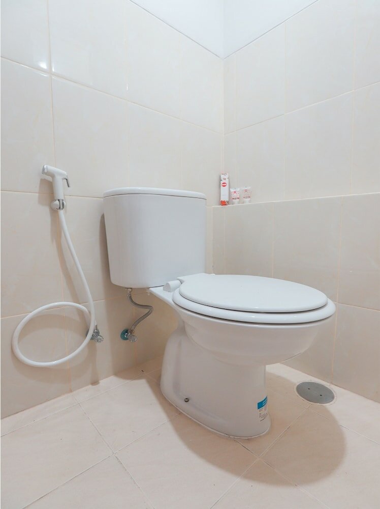 Фото Oyo 498 Green Lake View Ciputat Syariah