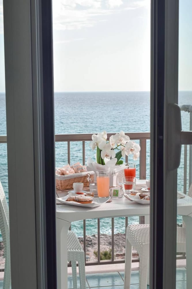 Фото La Scogliera